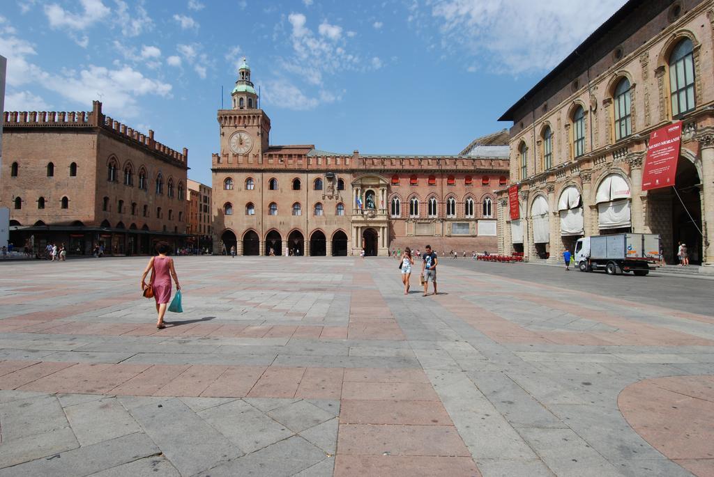 Ur-Nest Piazza Maggiore Bologna Zimmer foto