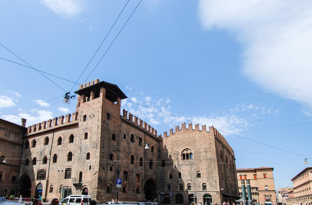 Ur-Nest Piazza Maggiore Bologna Zimmer foto